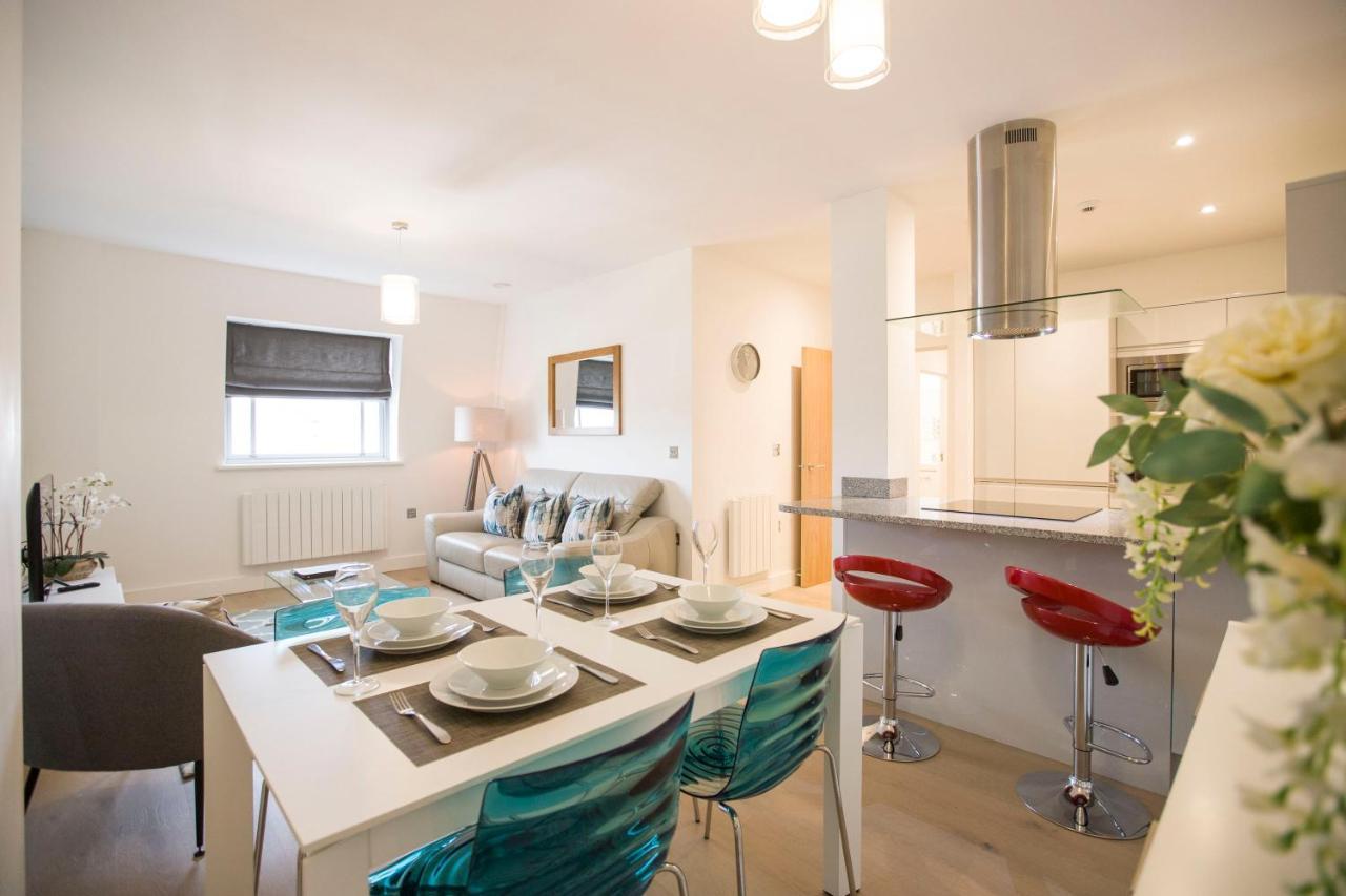 Urban Living'S ~ King Edward Luxury Apartments In The Heart Of ويندسور المظهر الخارجي الصورة