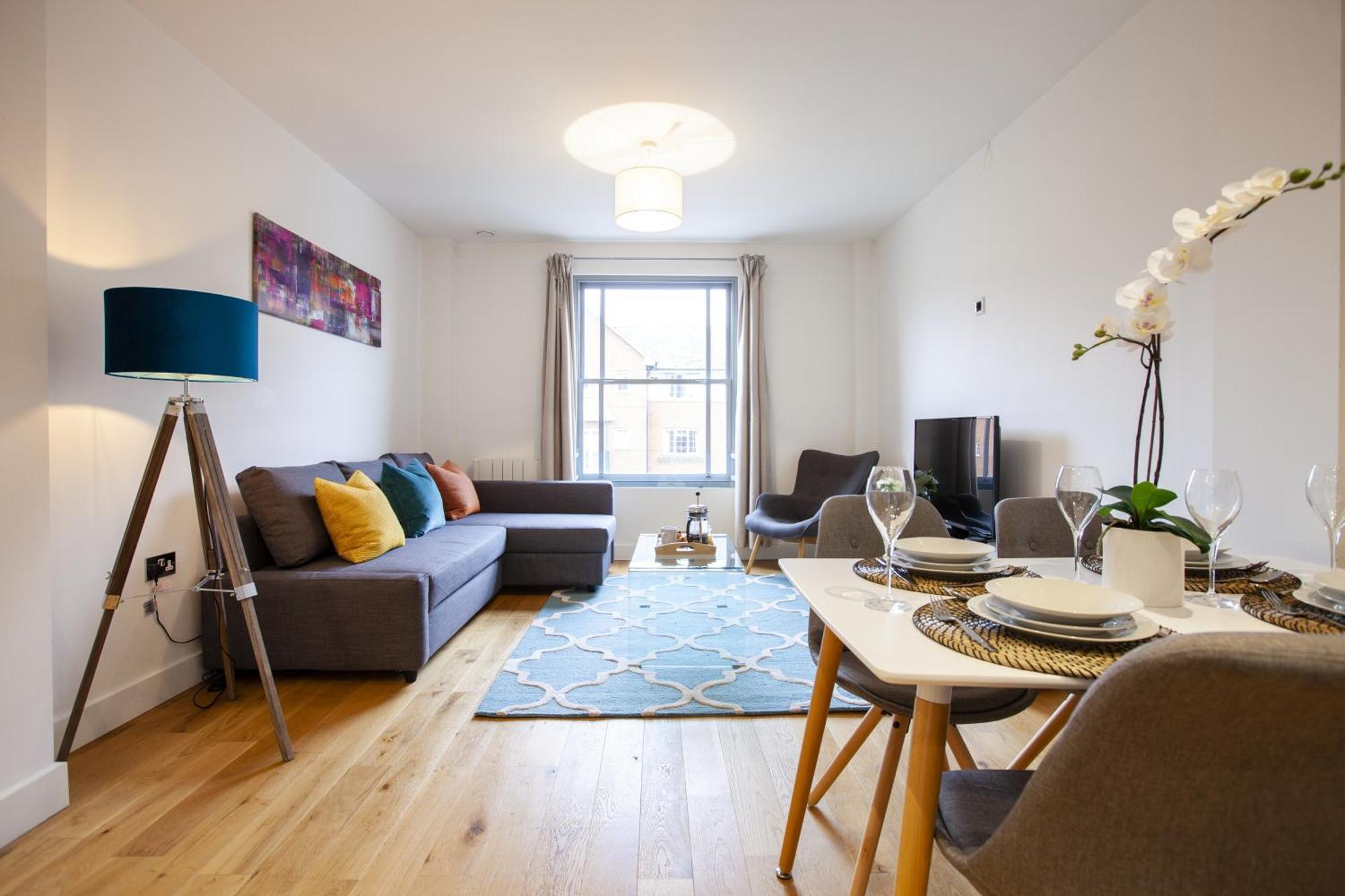 Urban Living'S ~ King Edward Luxury Apartments In The Heart Of ويندسور المظهر الخارجي الصورة
