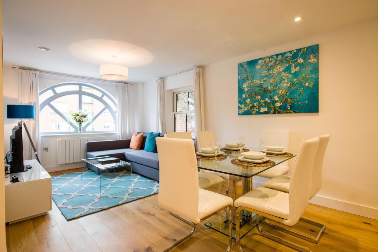 Urban Living'S ~ King Edward Luxury Apartments In The Heart Of ويندسور المظهر الخارجي الصورة