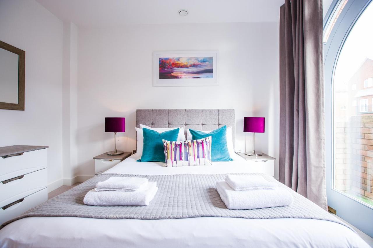 Urban Living'S ~ King Edward Luxury Apartments In The Heart Of ويندسور المظهر الخارجي الصورة